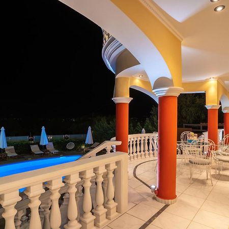 Villa Bella Sole Kalipádhon エクステリア 写真