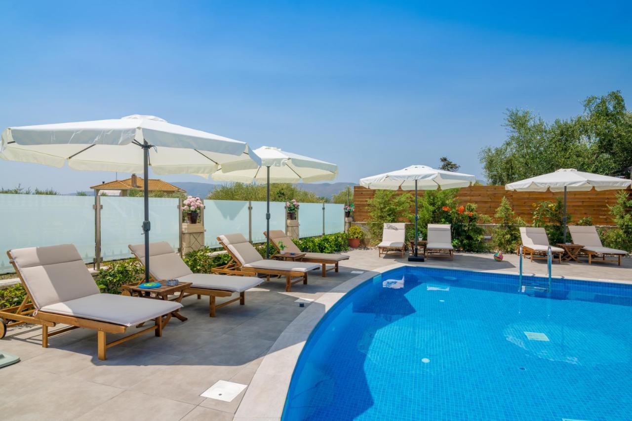 Villa Bella Sole Kalipádhon エクステリア 写真