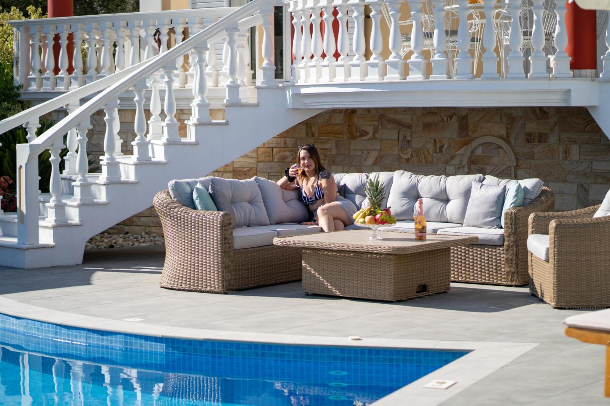 Villa Bella Sole Kalipádhon エクステリア 写真