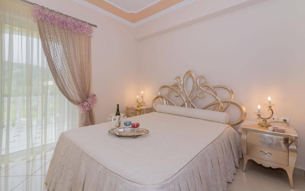 Villa Bella Sole Kalipádhon エクステリア 写真