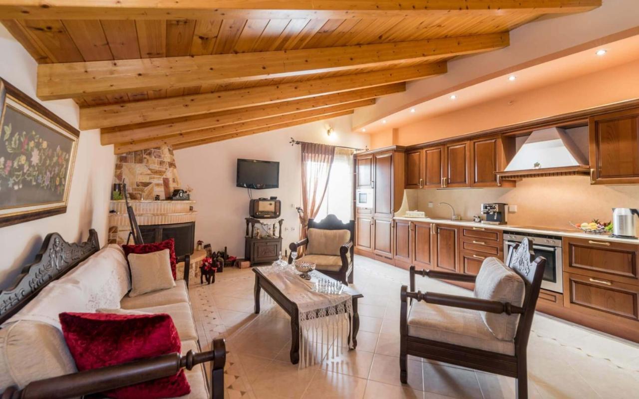 Villa Bella Sole Kalipádhon エクステリア 写真