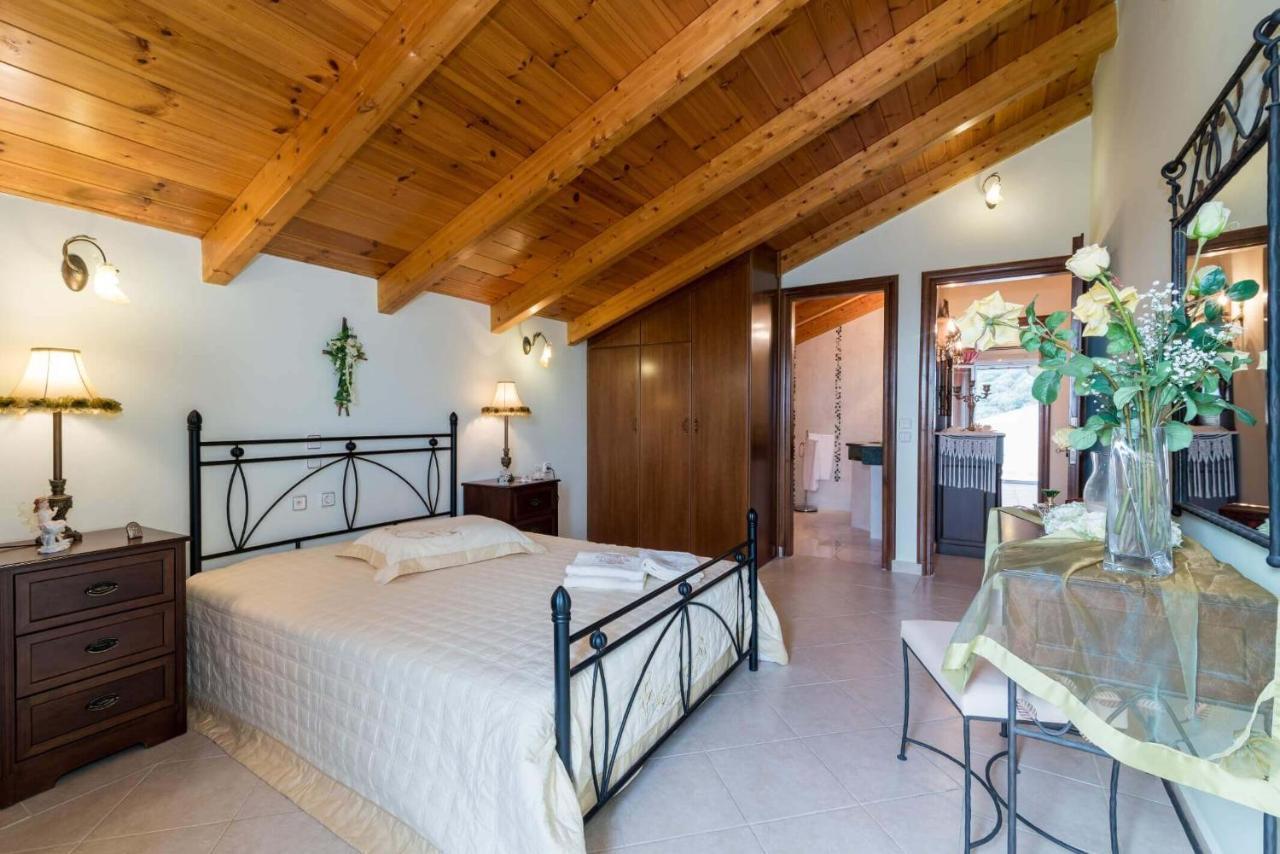 Villa Bella Sole Kalipádhon エクステリア 写真